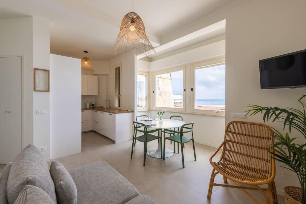 Apartment Effe's Apartment- Arya Seaview -parcheggio Gratuito